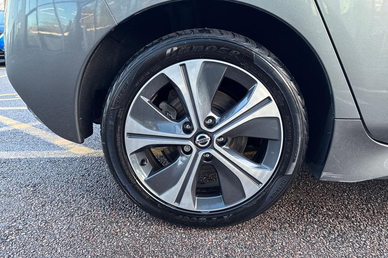 Used Nissan Leaf 2021 for sale - 77063983: Photo 9