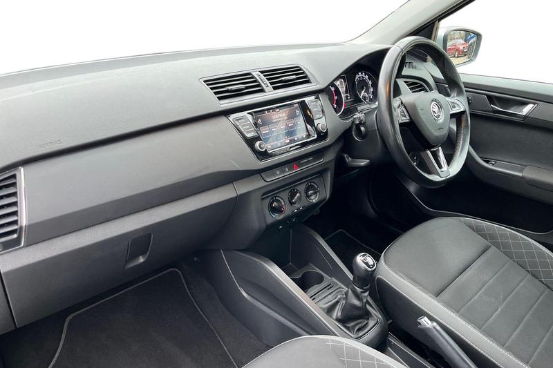 Used Skoda Fabia 2019 for sale - 78042761: Photo 2