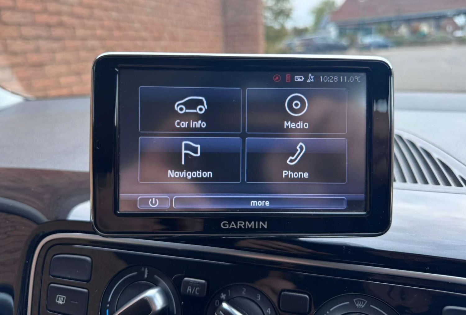 Used Volkswagen up! 2015 for sale - 76600547: Photo 35