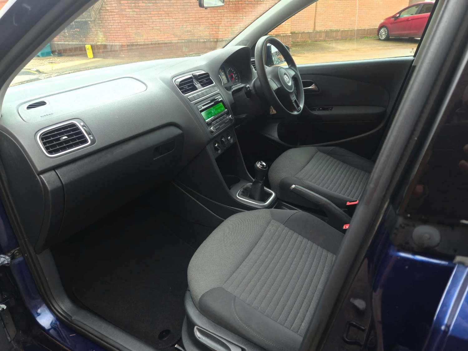 Used Volkswagen Polo 2013 for sale - 77409756: Photo 23