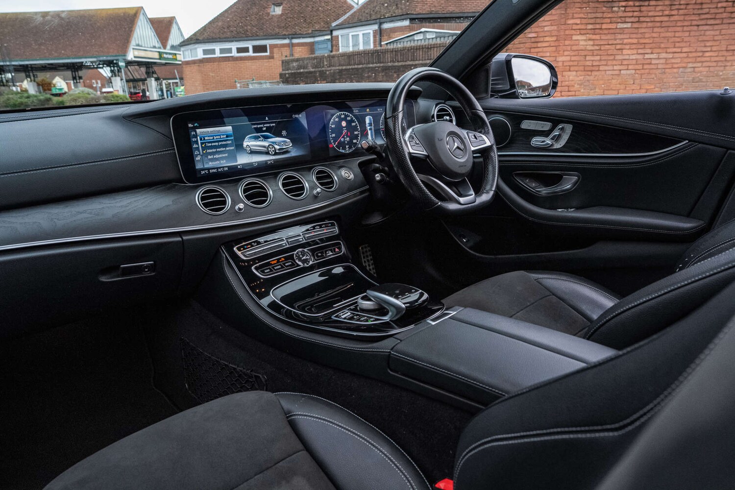 Used Mercedes-Benz E Class 2017 for sale - 76878097: Photo 45