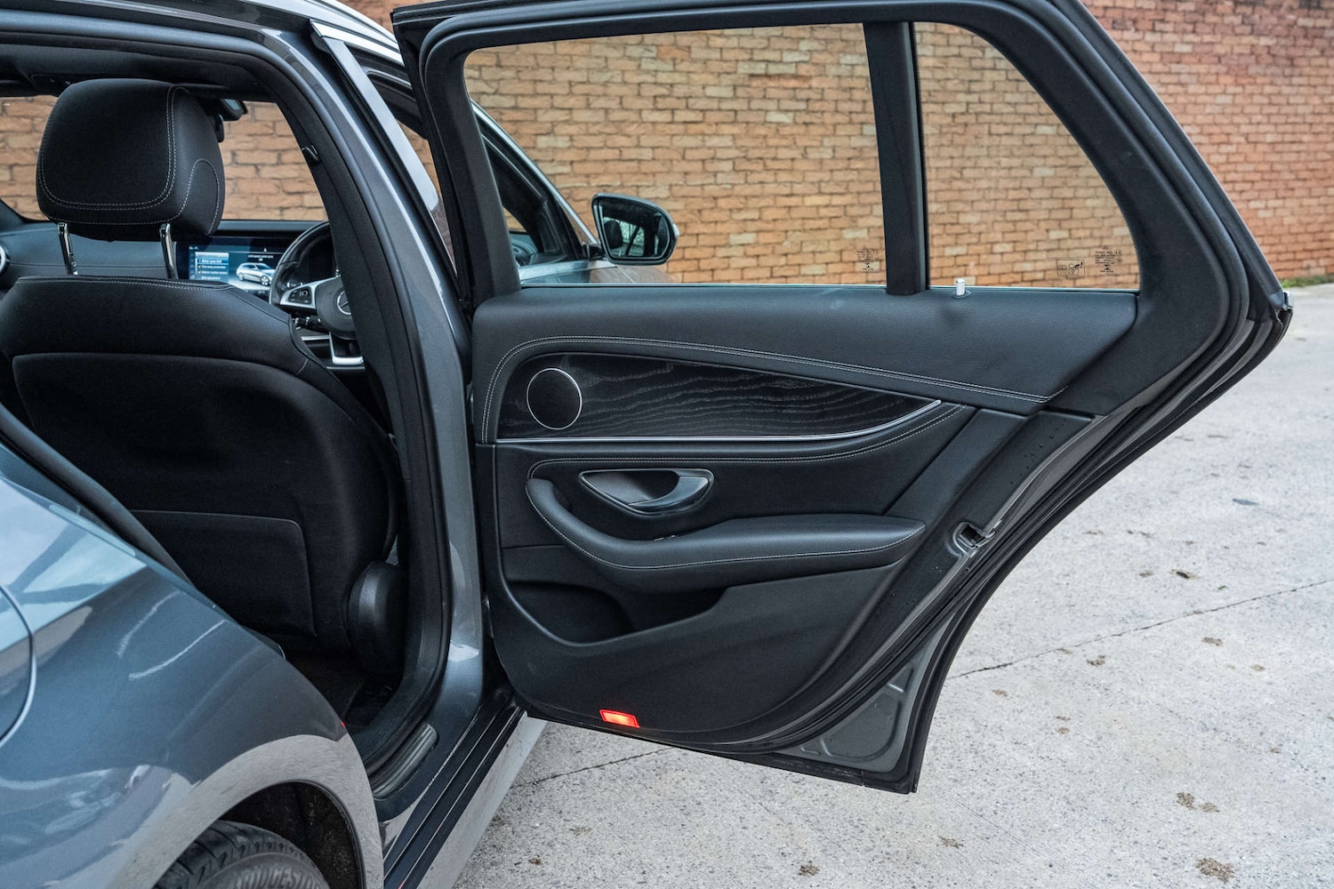 Used Mercedes-Benz E Class 2017 for sale - 76878097: Photo 67