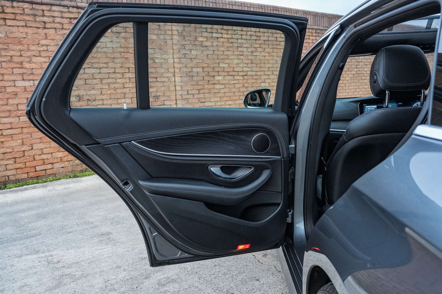 Used Mercedes-Benz E Class 2017 for sale - 76878097: Photo 70