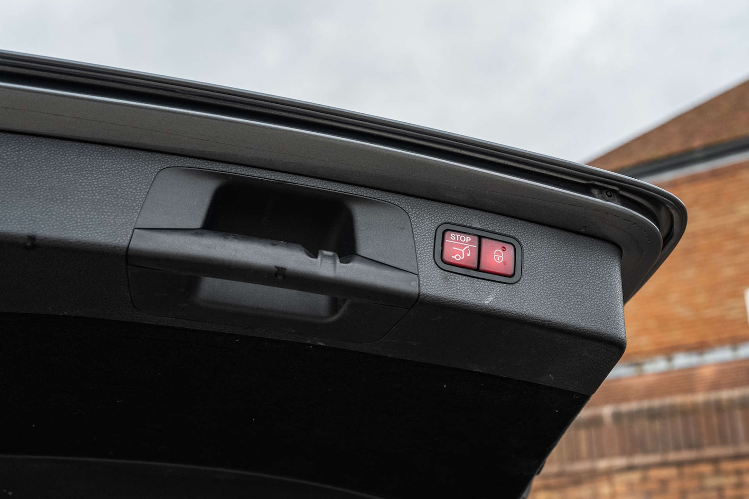 Used Mercedes-Benz E Class 2017 for sale - 76878097: Photo 77