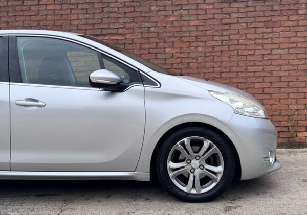 Used Peugeot 208 2012 for sale - 76154390: Photo 13