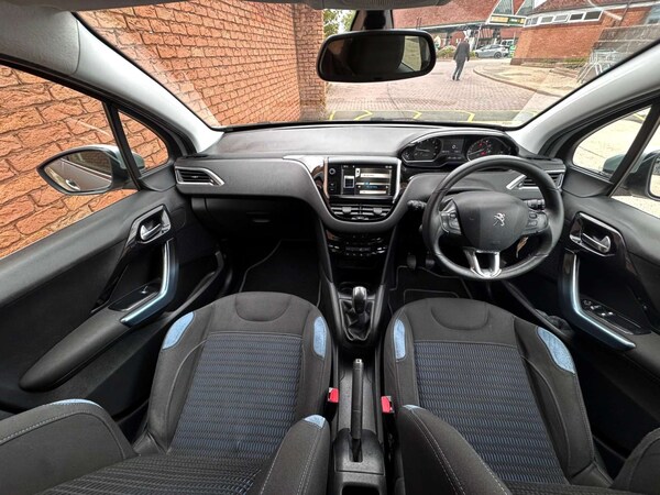 Used Peugeot 208 2012 for sale - 76154390: Photo 16