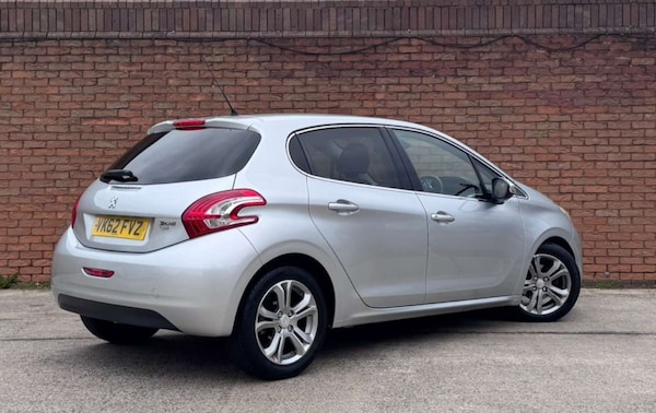 Used Peugeot 208 2012 for sale - 76154390: Photo 20