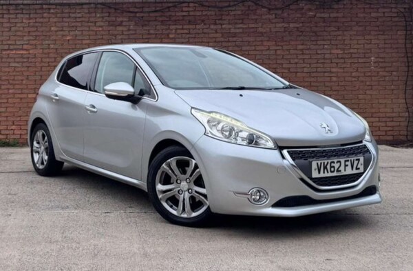 Used Peugeot 208 2012 for sale - 76154390: Photo 21