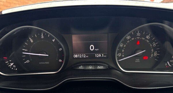 Used Peugeot 208 2012 for sale - 76154390: Photo 34