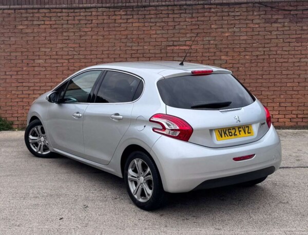 Used Peugeot 208 2012 for sale - 76154390: Photo 35