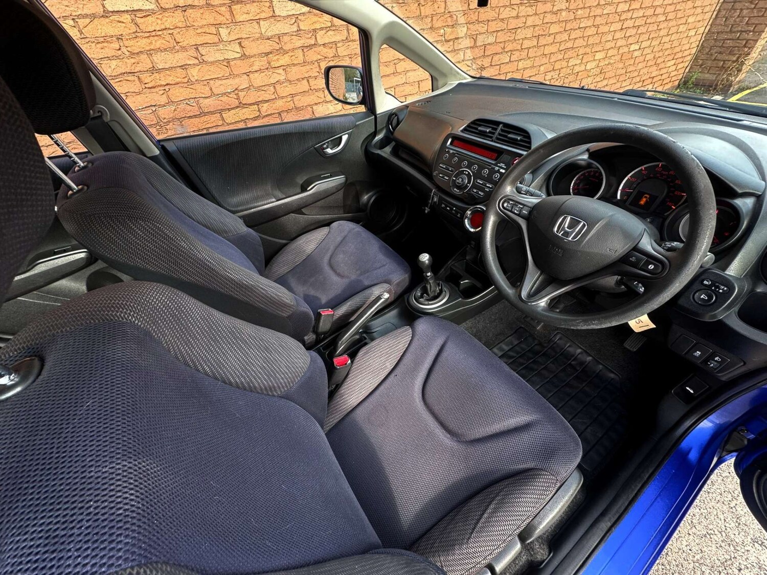 Used Honda Jazz 2011 for sale - 76381497: Photo 23