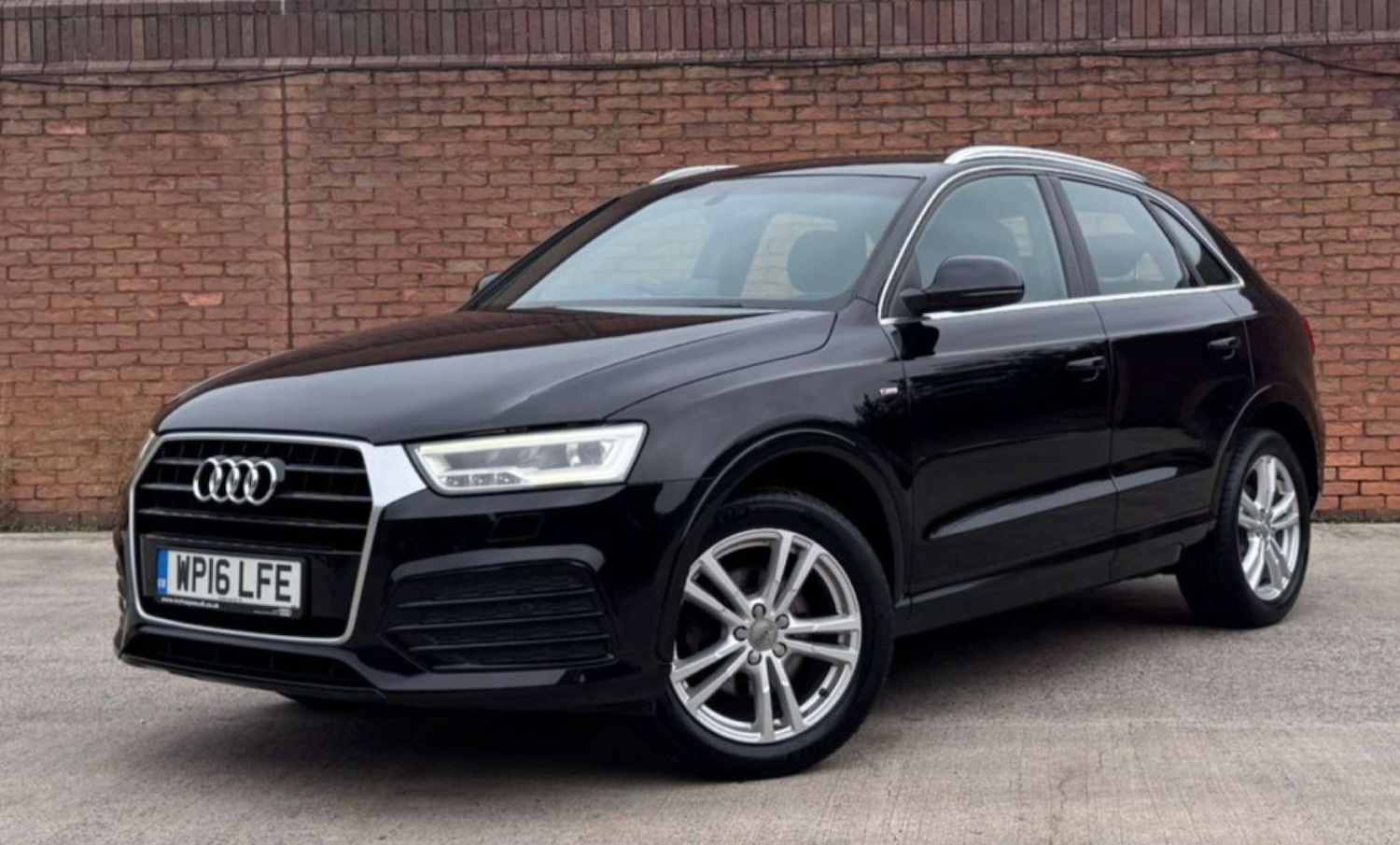 Used Audi Q3 2016 for sale - 76278380: Photo 2