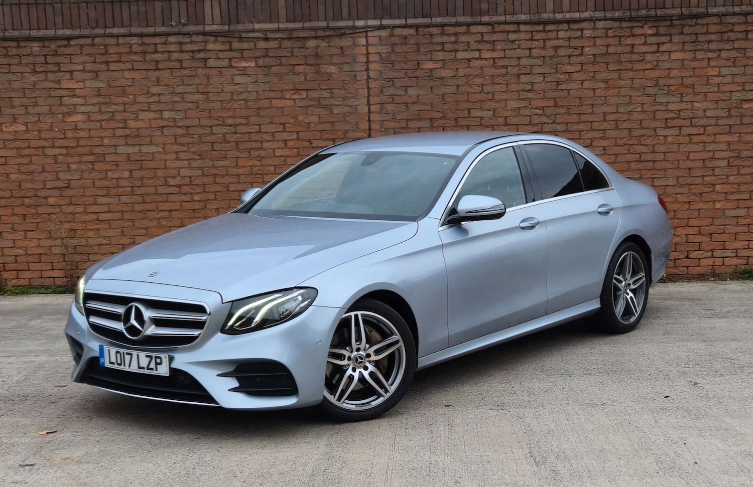 Used Mercedes-Benz E Class 2017 for sale - 76483225: Photo 4