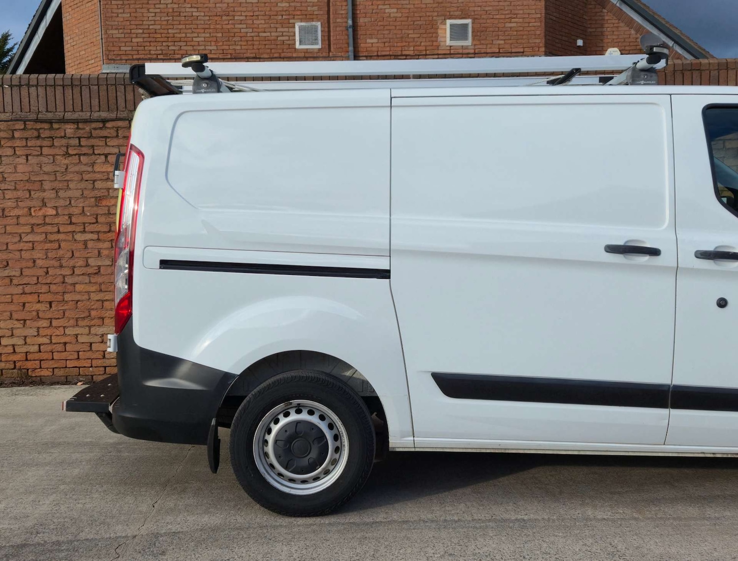 Used Ford Transit Custom 2018 for sale - 77342902: Photo 11