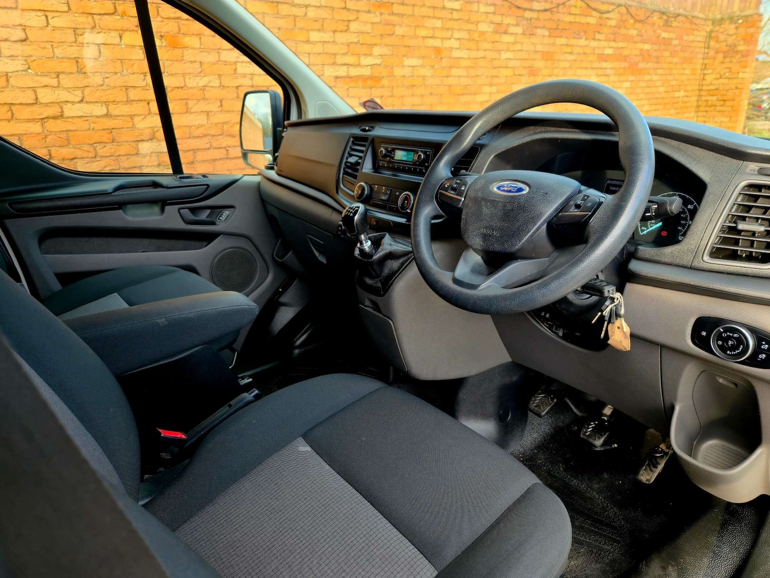 Used Ford Transit Custom 2018 for sale - 77342902: Photo 17