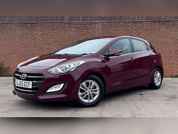Used Hyundai i30 2015 for sale - 76182613: Photo 2