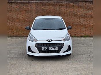 Used Hyundai i10 2018 for sale - 78608480: Photo