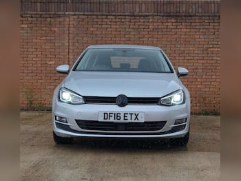 Used Volkswagen Golf 2016 for sale - 79704672: Photo