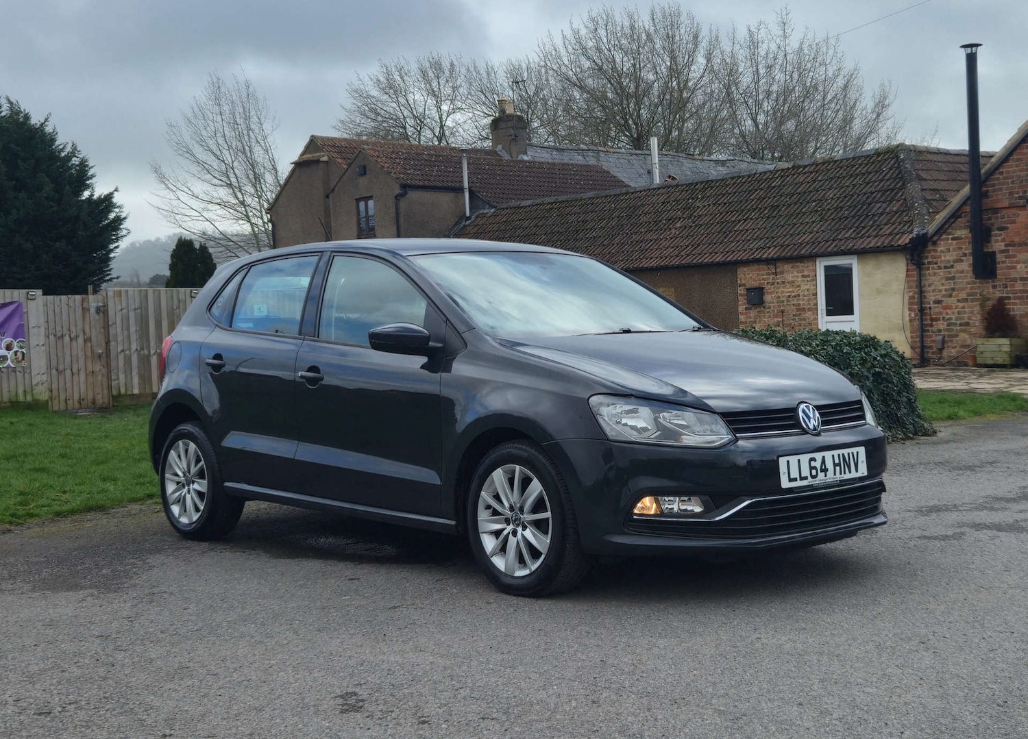 Used Volkswagen Polo 2014 for sale - 77342875: Photo 3