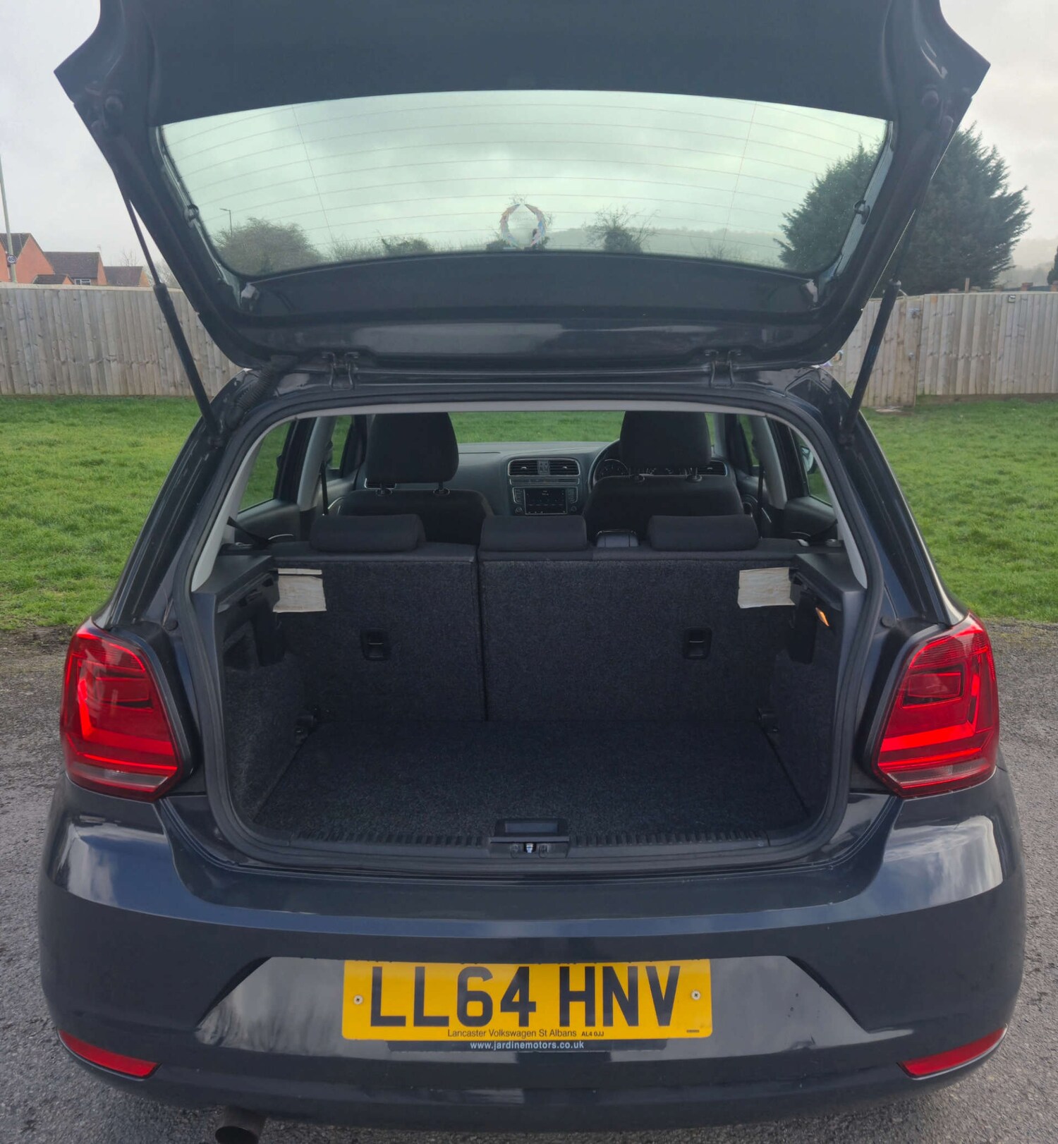 Used Volkswagen Polo 2014 for sale - 77342875: Photo 33