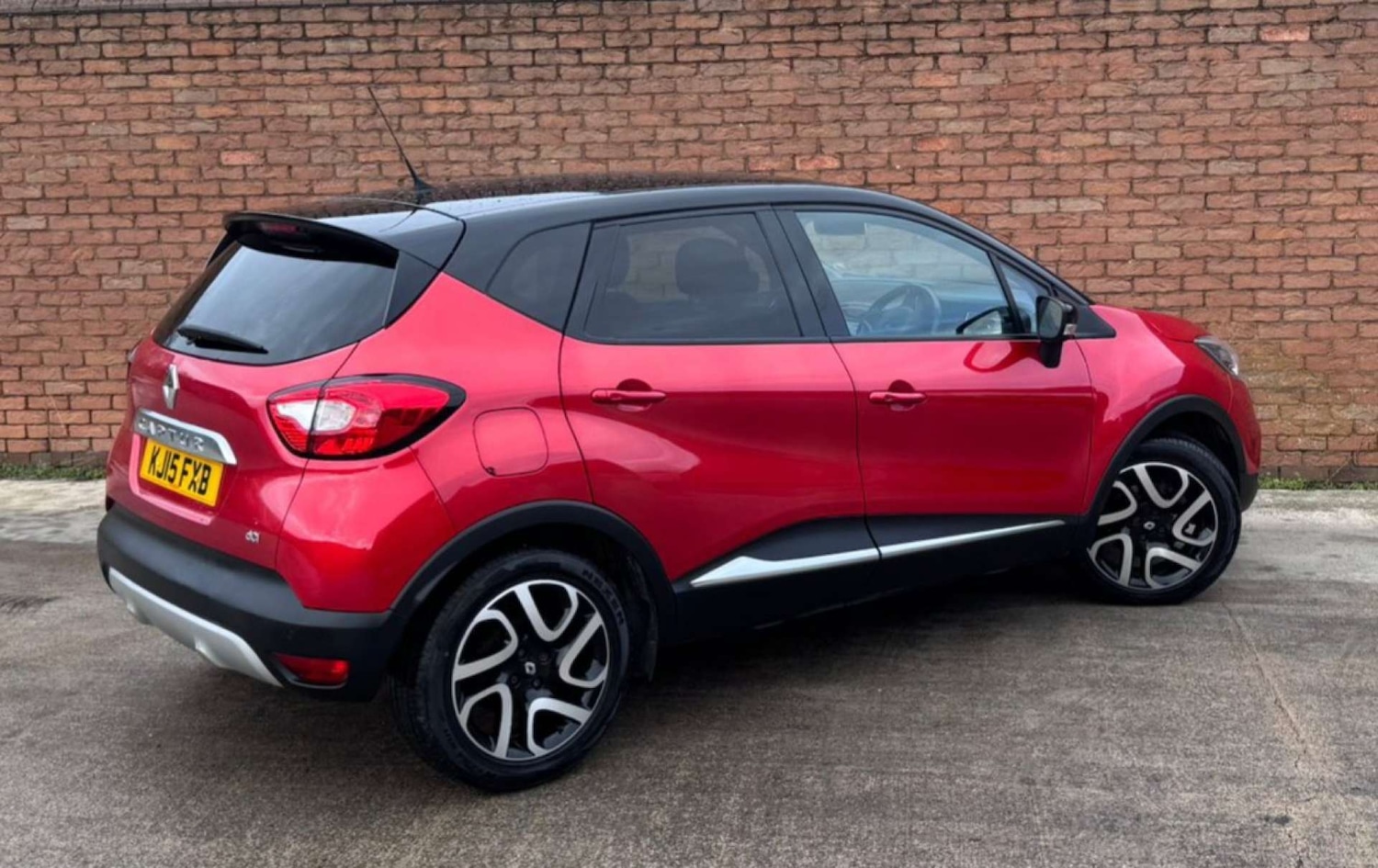 Used Renault Captur 2015 for sale - 76855487: Photo 11