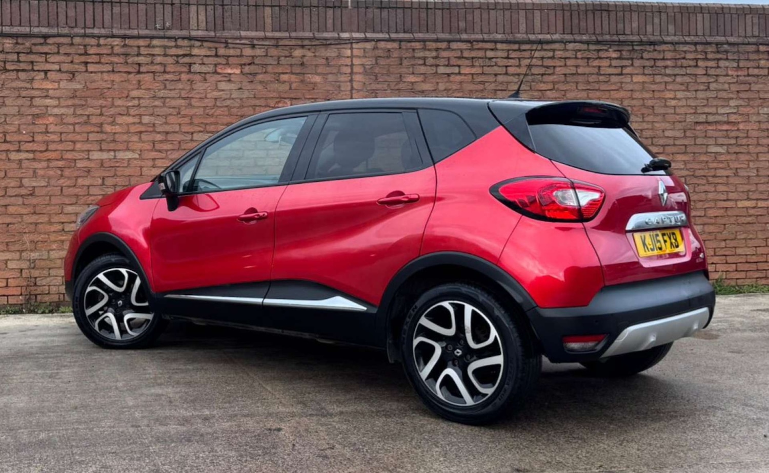 Used Renault Captur 2015 for sale - 76855487: Photo 13