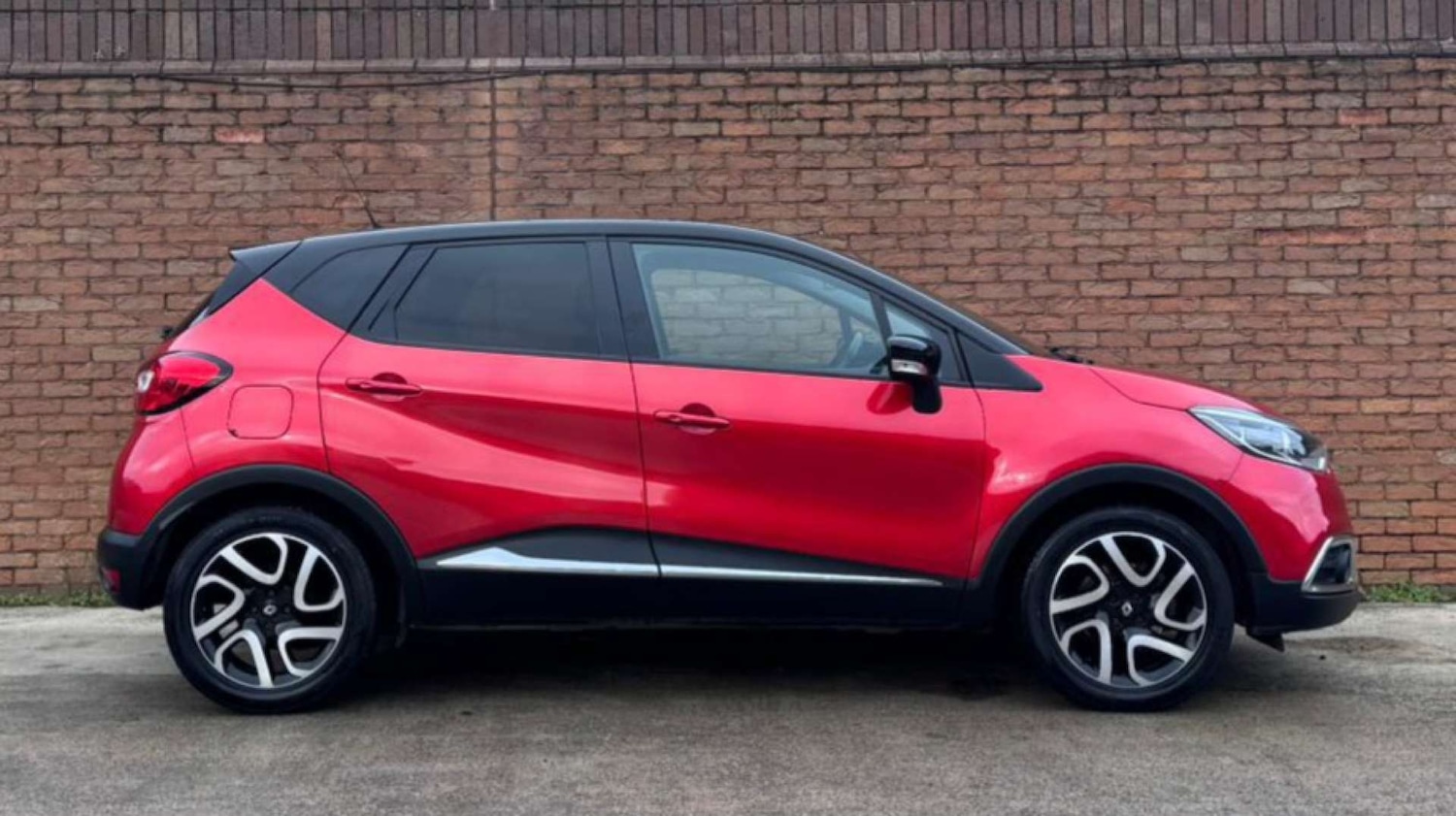 Used Renault Captur 2015 for sale - 76855487: Photo 18