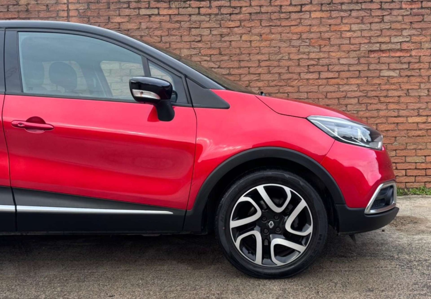 Used Renault Captur 2015 for sale - 76855487: Photo 21