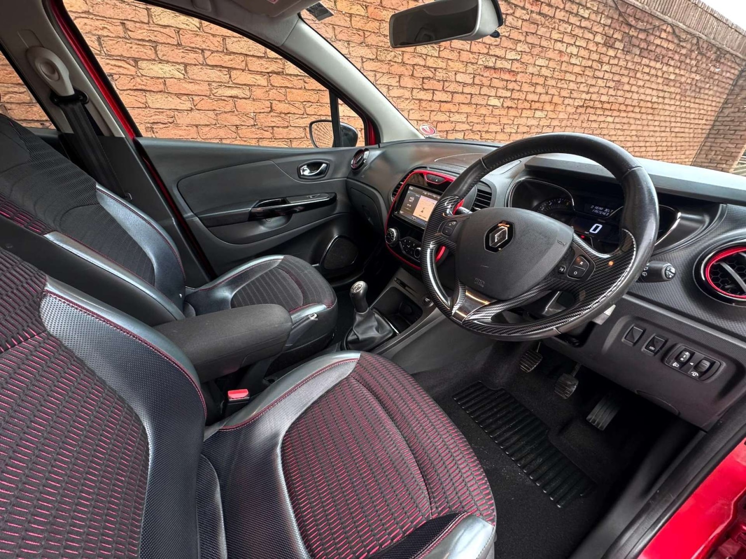 Used Renault Captur 2015 for sale - 76855487: Photo 23