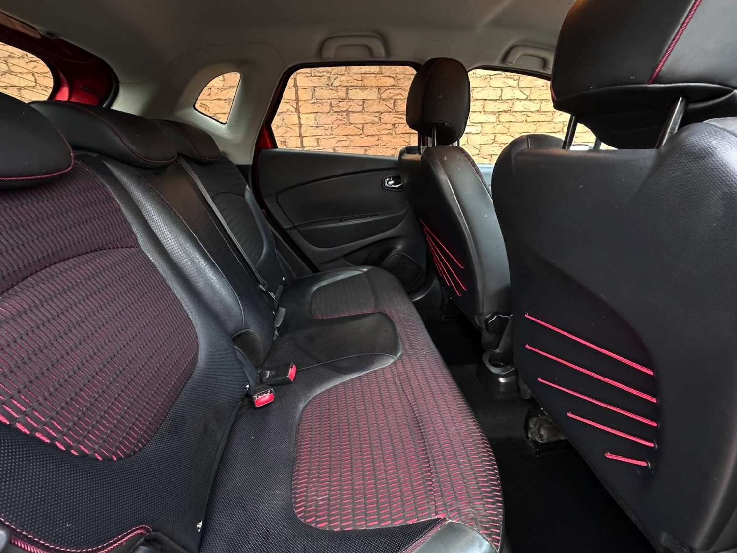 Used Renault Captur 2015 for sale - 76855487: Photo 25