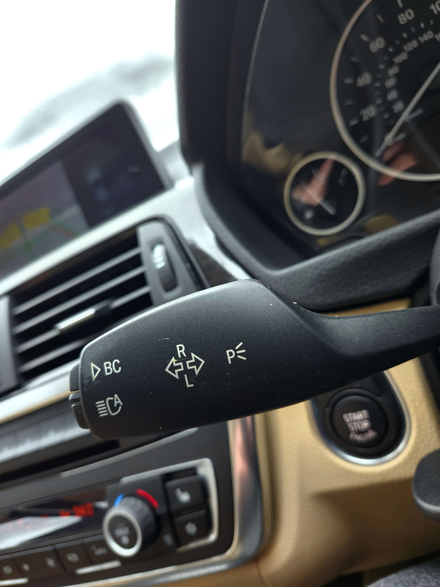 Used BMW 3 Series 2012 for sale - 77423714: Photo 27