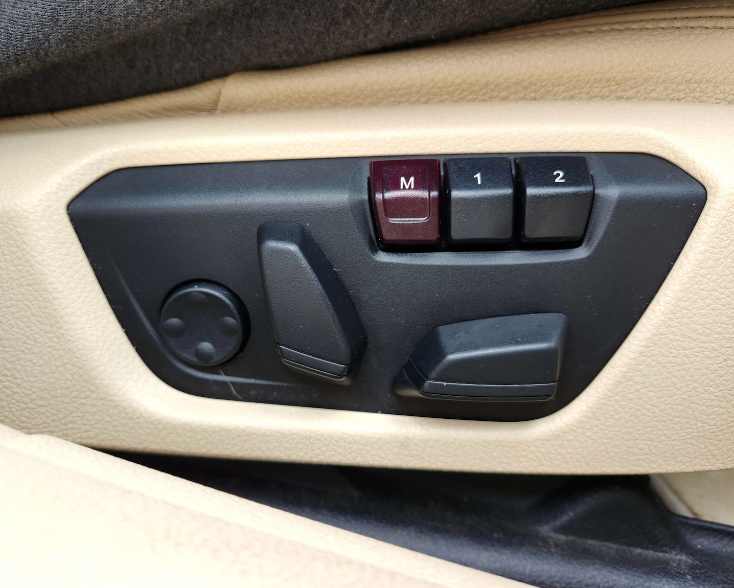 Used BMW 3 Series 2012 for sale - 77423714: Photo 36