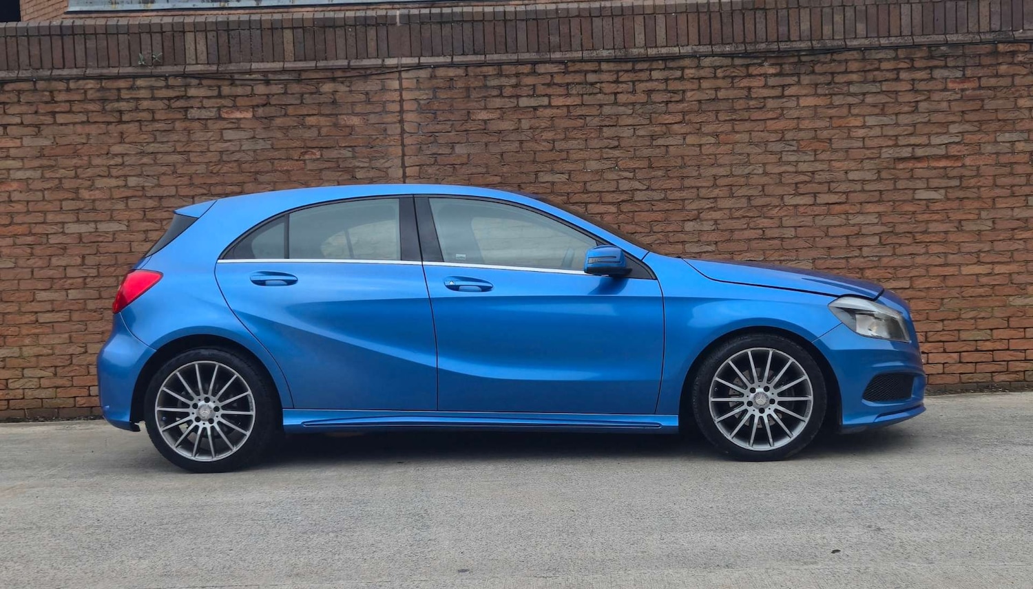 Used Mercedes-Benz A-Class 2015 for sale - 77818733: Photo 12