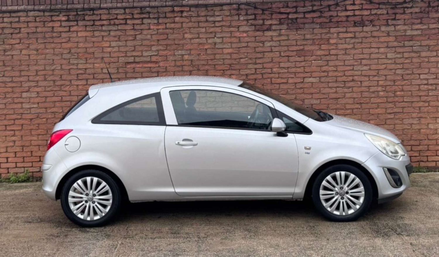 Used Vauxhall Corsa 2012 for sale - 76444547: Photo 11