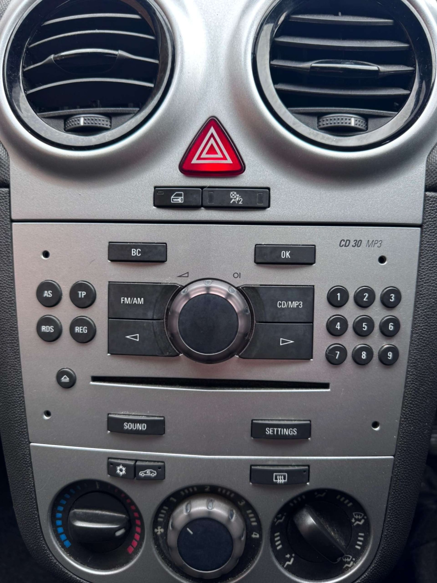 Used Vauxhall Corsa 2012 for sale - 76444547: Photo 28