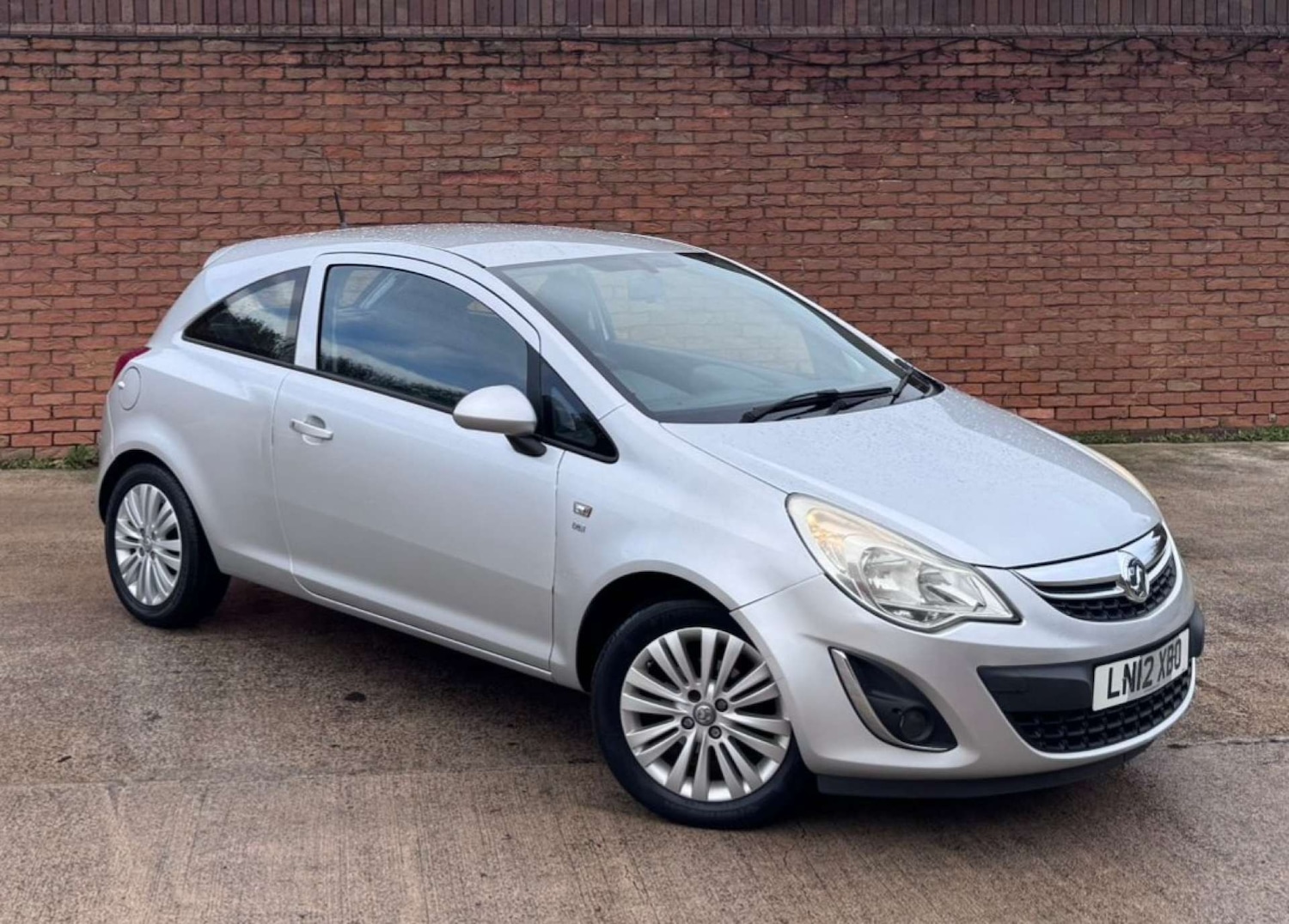 Used Vauxhall Corsa 2012 for sale - 76444547: Photo 3