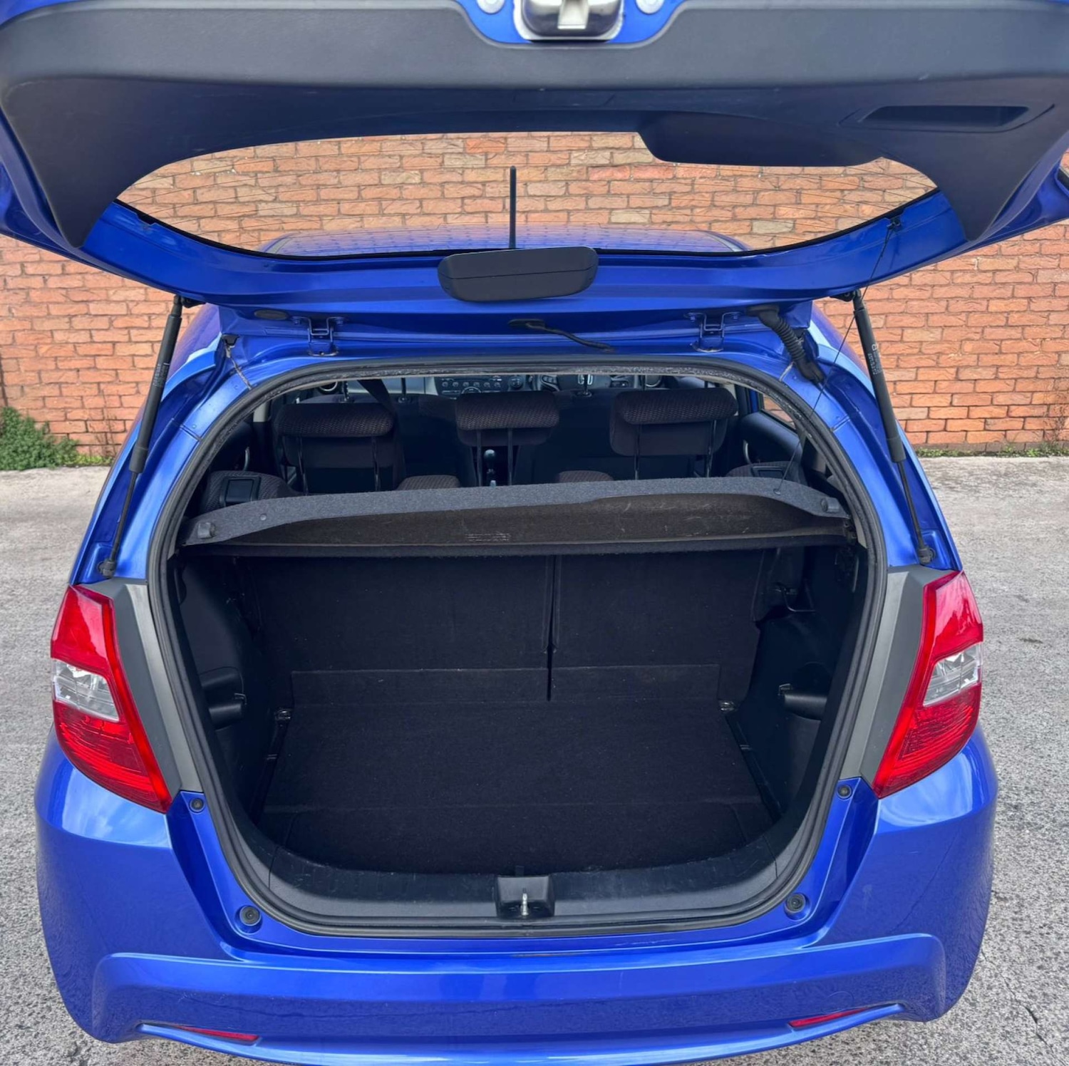 Used Honda Jazz 2011 for sale - 76600708: Photo 16