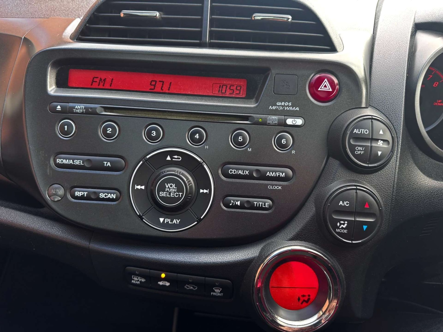 Used Honda Jazz 2012 for sale - 76444546: Photo 32