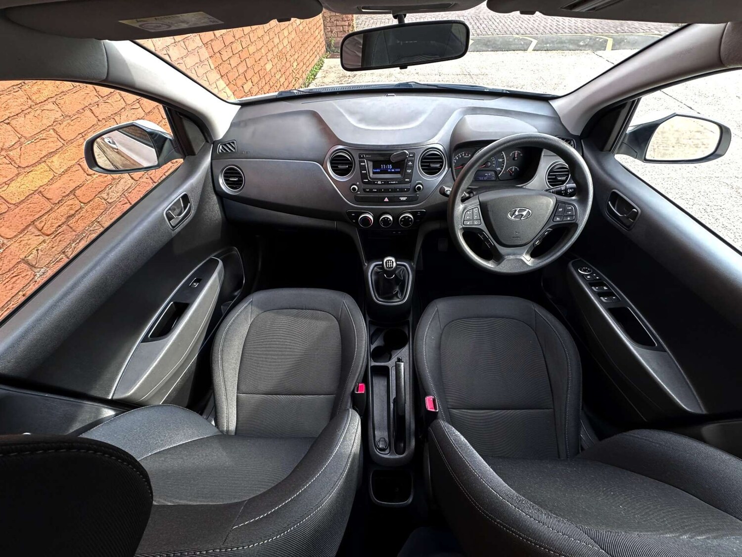 Used Hyundai i10 2017 for sale - 77492546: Photo 22