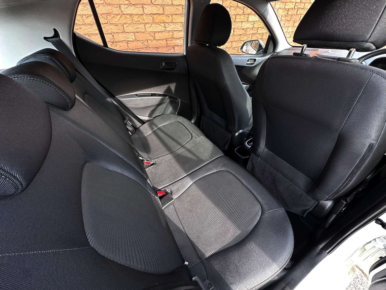 Used Hyundai i10 2017 for sale - 77492546: Photo 26