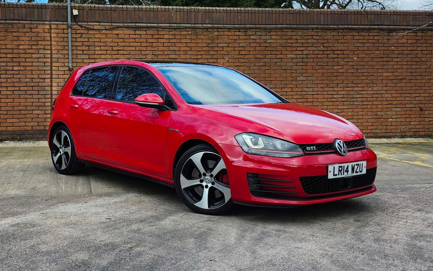 Used Volkswagen Golf 2014 for sale - 77917735: Photo 3