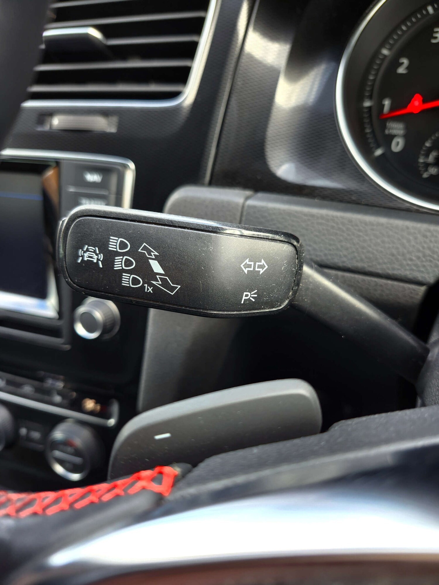 Used Volkswagen Golf 2014 for sale - 77917735: Photo 32