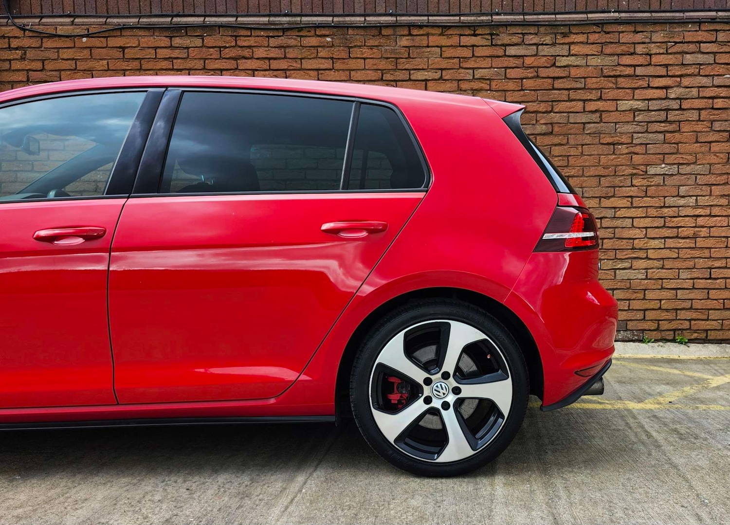 Used Volkswagen Golf 2014 for sale - 77917735: Photo 9