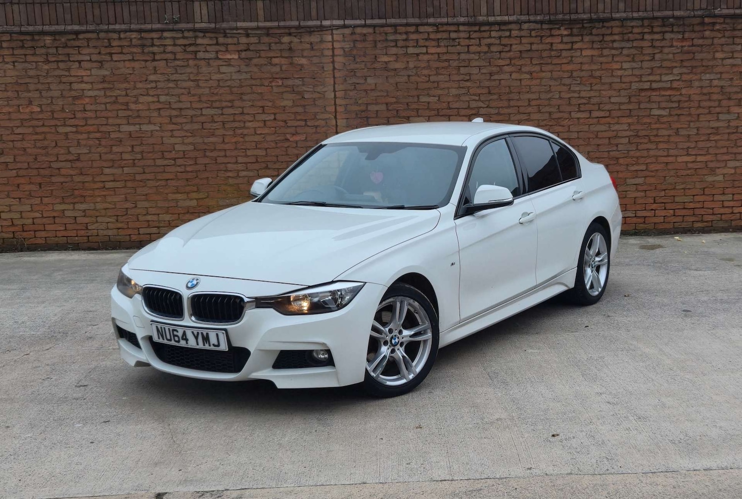 Used BMW 3 Series 2014 for sale - 77813579: Photo 2