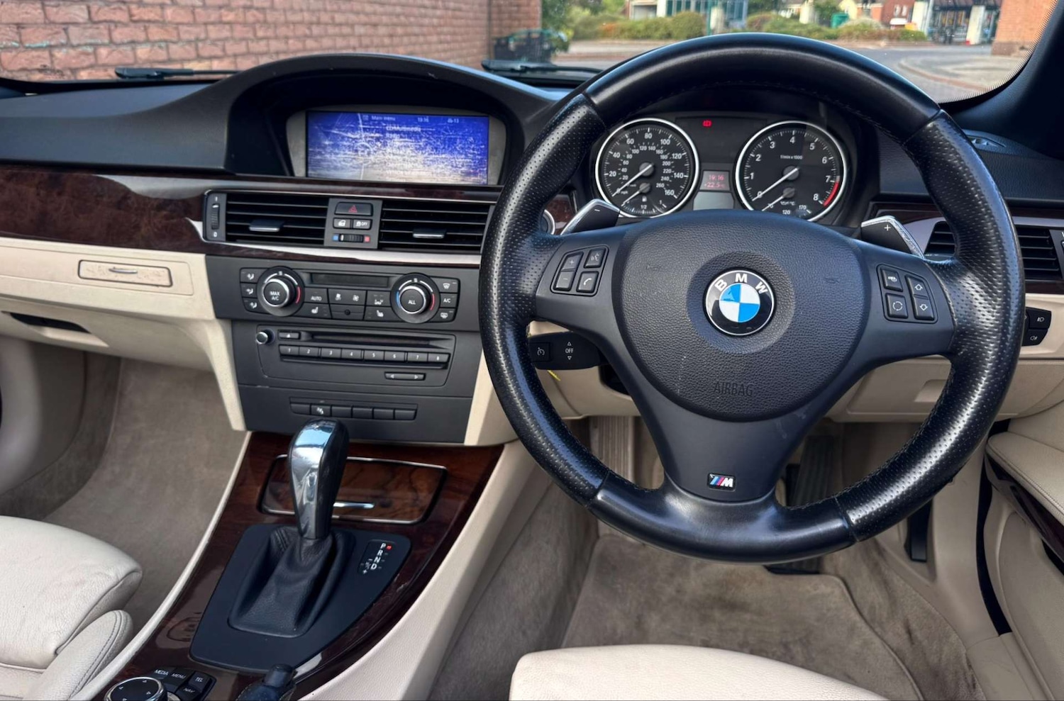 Used BMW 3 Series 2013 for sale - 76601500: Photo 38