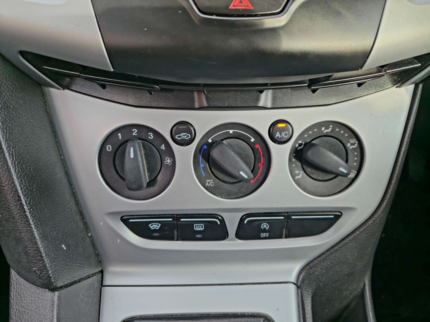 Used Ford Focus 2012 for sale - 77959848: Photo 30