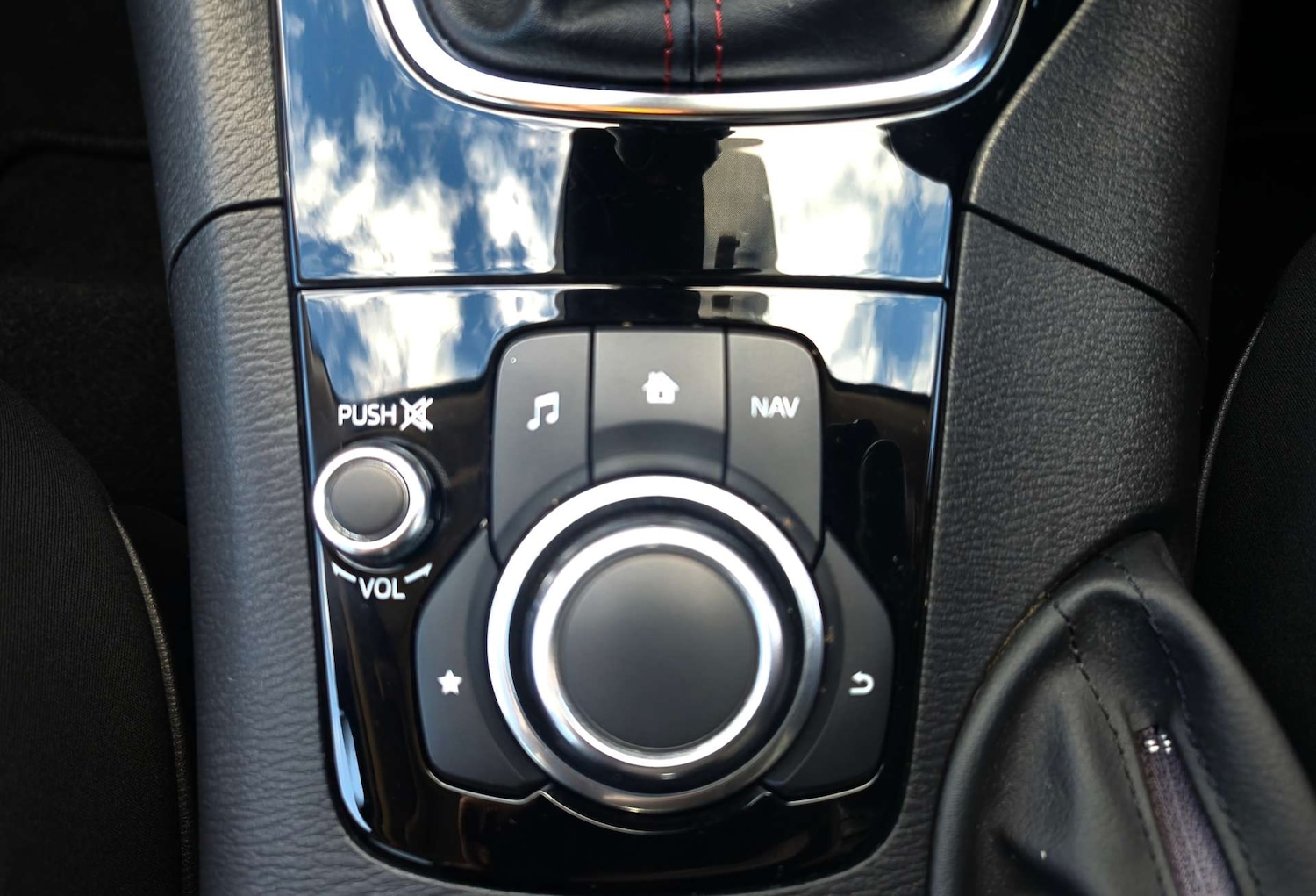 Used Mazda Mazda3 2016 for sale - 76154389: Photo 40