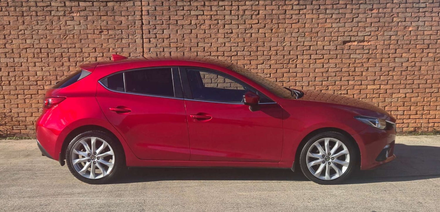 Used Mazda Mazda3 2016 for sale - 76154389: Photo 9