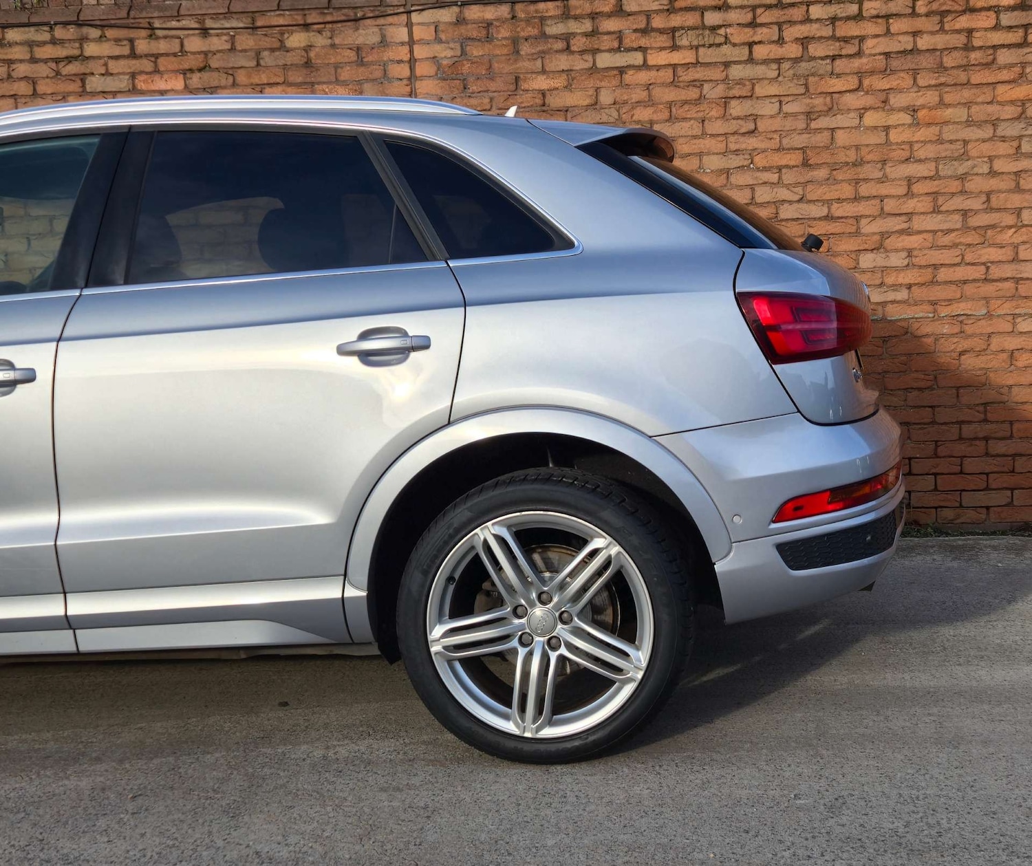Used Audi Q3 2015 for sale - 76855490: Photo 10