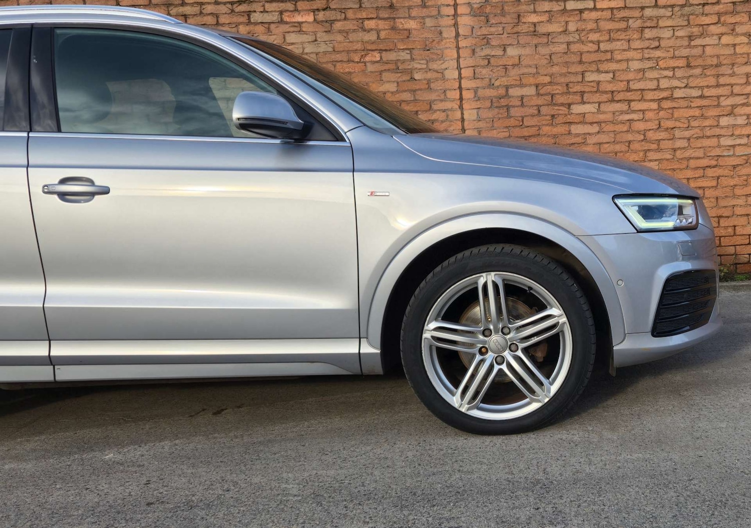 Used Audi Q3 2015 for sale - 76855490: Photo 16